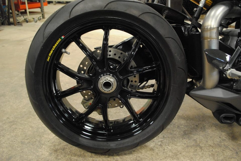 Ducati 999 phiên bản carbon fiber - 7