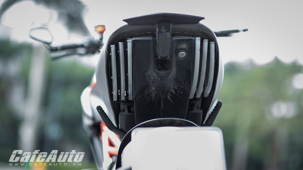 Ducati diavel carbon độ cực ngầu tại việt nam - 12