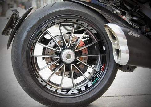Ducati diavel độ carbon độc nhất việt nam - 4