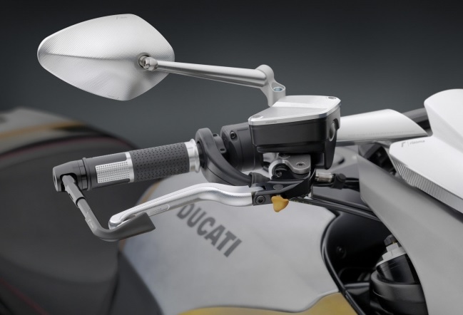 Ducati diavel độ full option đồ chơi rizoma - 3