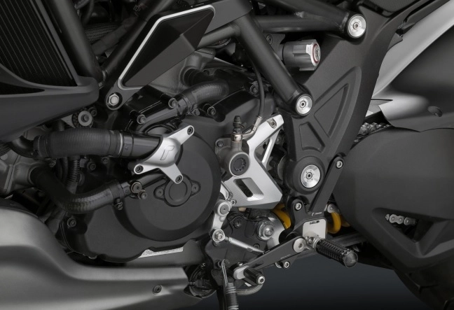 Ducati diavel độ full option đồ chơi rizoma - 6