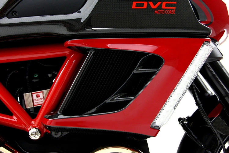 Ducati diavel độc đáo và phá cách - 8