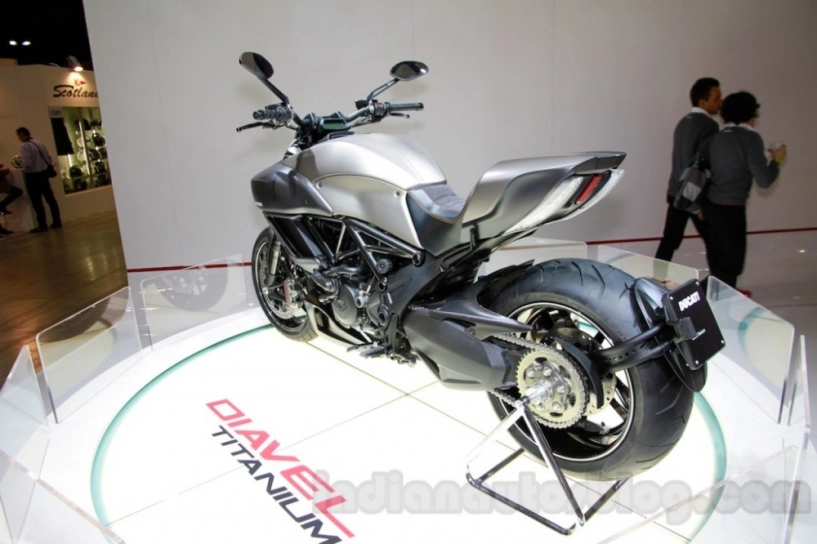 Ducati diavel titanium phiên bản đặc biệt được ra mắt có 500 chiếc - 4