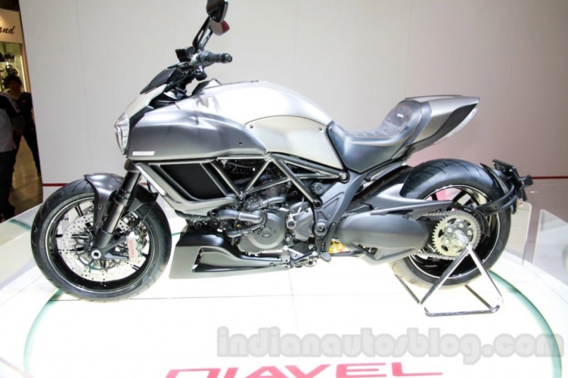 Ducati diavel titanium phiên bản đặc biệt được ra mắt có 500 chiếc - 1