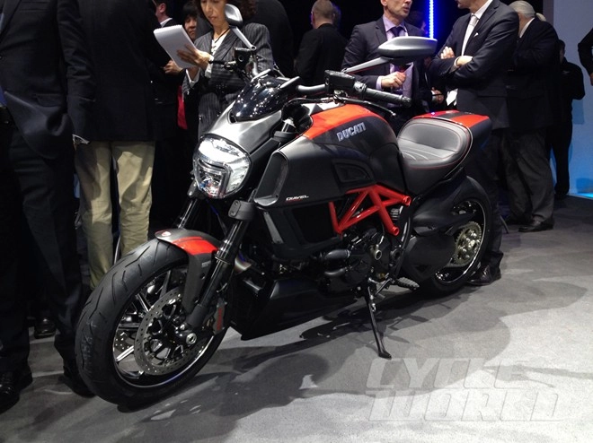 Ducati giới thiệu mẫu diavel 2015 - 1
