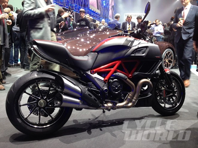 Ducati giới thiệu mẫu diavel 2015 - 3