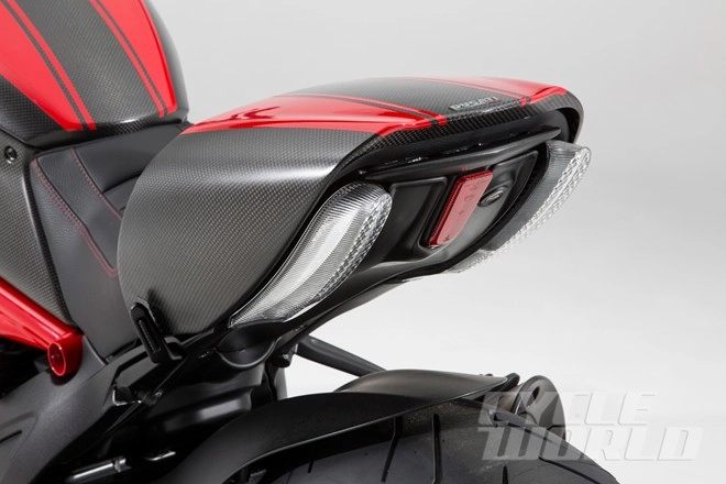 Ducati giới thiệu mẫu diavel 2015 - 15