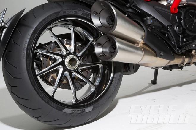 Ducati giới thiệu mẫu diavel 2015 - 17