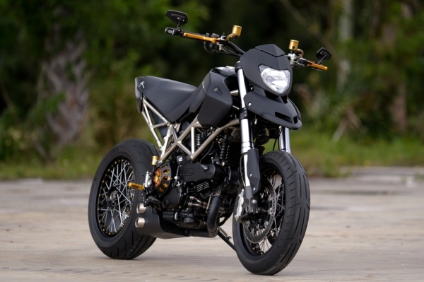 Ducati hypermotard cứng cáp với bản độ từ c2 design - 2
