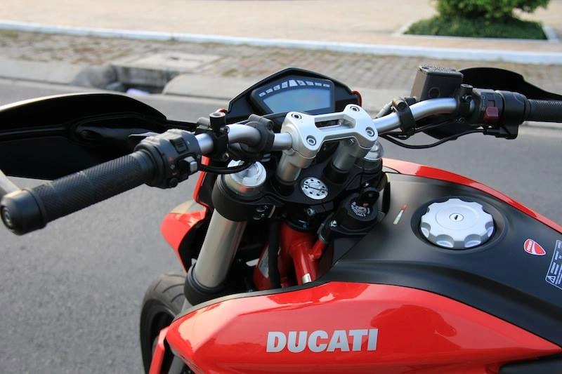 Ducati hypermotard phiên bản 2014 đeo trang sức evotech rizoma - 3
