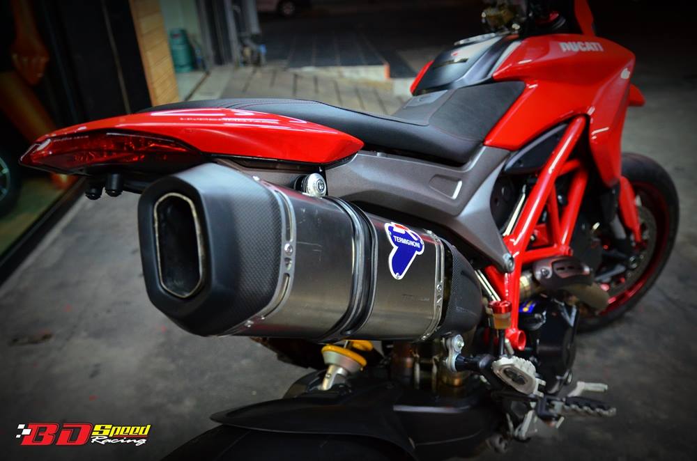 Ducati hypermotard sành điệu và hàng hiệu với bản độ từ thái - 6