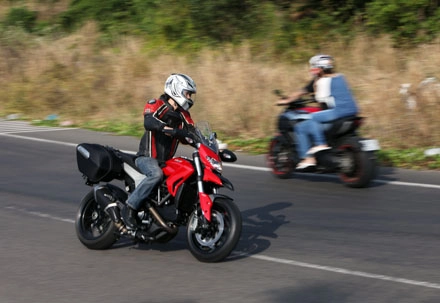 Ducati hypertrada dành riêng cho thị trường châu á - 16