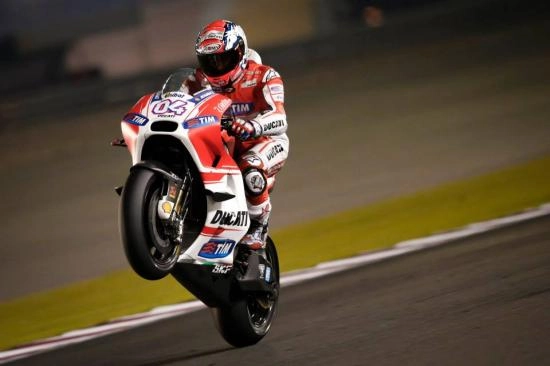 Ducati khiến các đội đua khác trong giải motogp 2015 phải lo lắng - 11