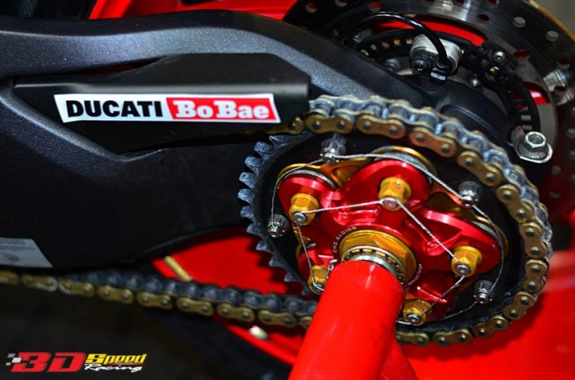 Ducati monster 796 độ sành điệu bên đồ chơi hàng hiệu - 15