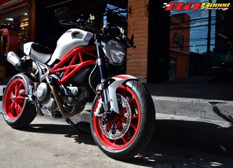 Ducati monster 796 s2r độ khoe dáng tại thái lan - 2