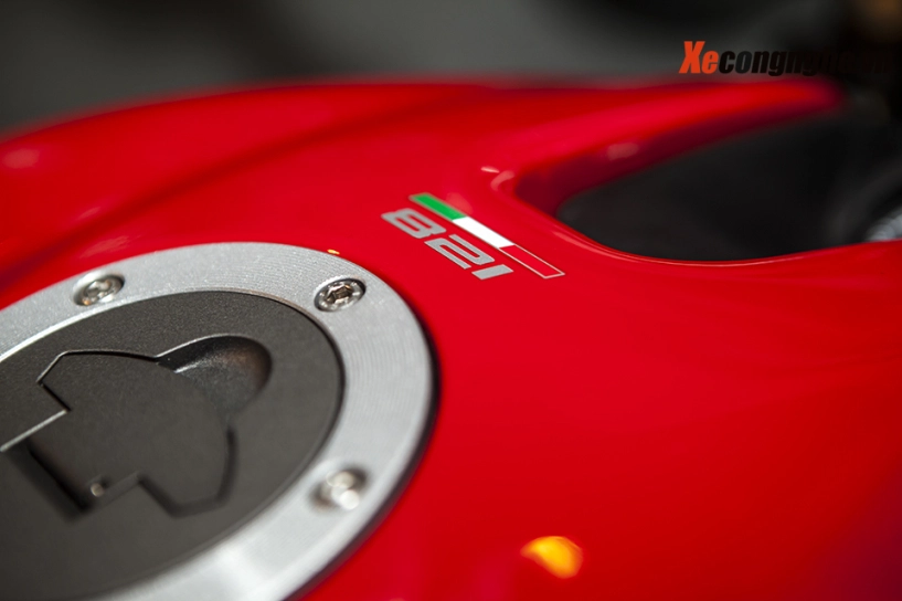 Ducati monster 821 mạnh mẽ và cá tính - 10