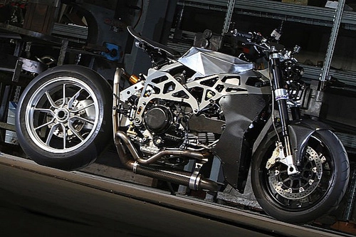 Ducati monster 900 cnc - 1