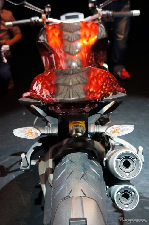 Ducati monster hunter cực ngầu và hầm hố với quái vậy rioreus - 8