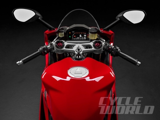 Ducati ra mắt cặp đôi siêu mô tô tại triển lãm eicma milan - 5