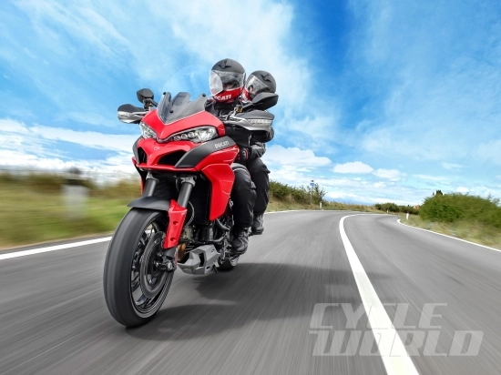 Ducati ra mắt cặp đôi siêu mô tô tại triển lãm eicma milan - 9