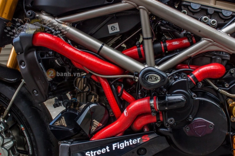 Ducati streetfighter s 1098 độ hơi bị hầm hố khoe dáng tại thái lan - 7