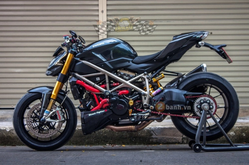 Ducati streetfighter s 1098 độ hơi bị hầm hố khoe dáng tại thái lan - 1