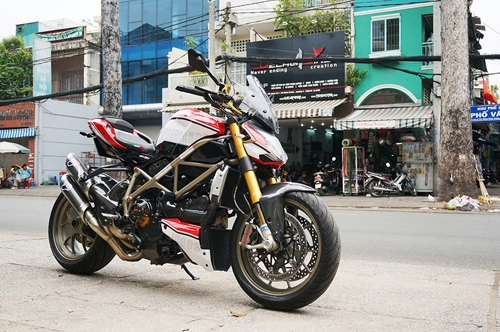 Ducati streetfighter s 1098 độ kiểng hầm hố tại việt nam - 1