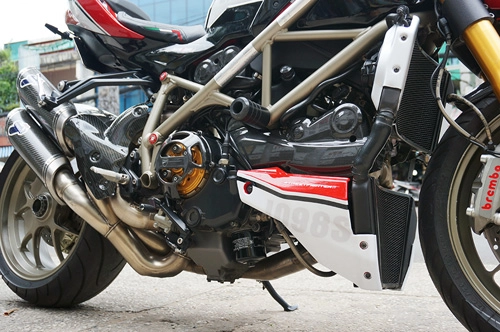 Ducati streetfighter s 1098 độ kiểng hầm hố tại việt nam - 9