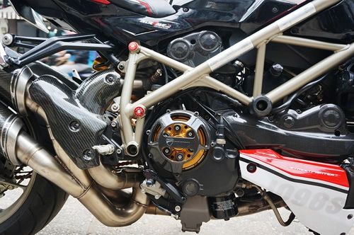 Ducati streetfighter s 1098 độ kiểng hầm hố tại việt nam - 10