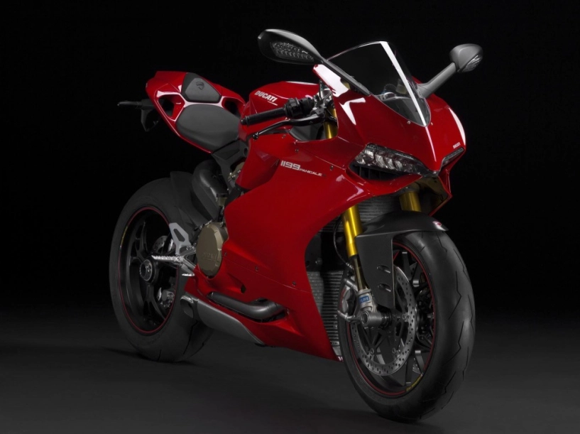 Ducati tăng doanh thu tại anh nhờ panigale monster và multistrada - 3