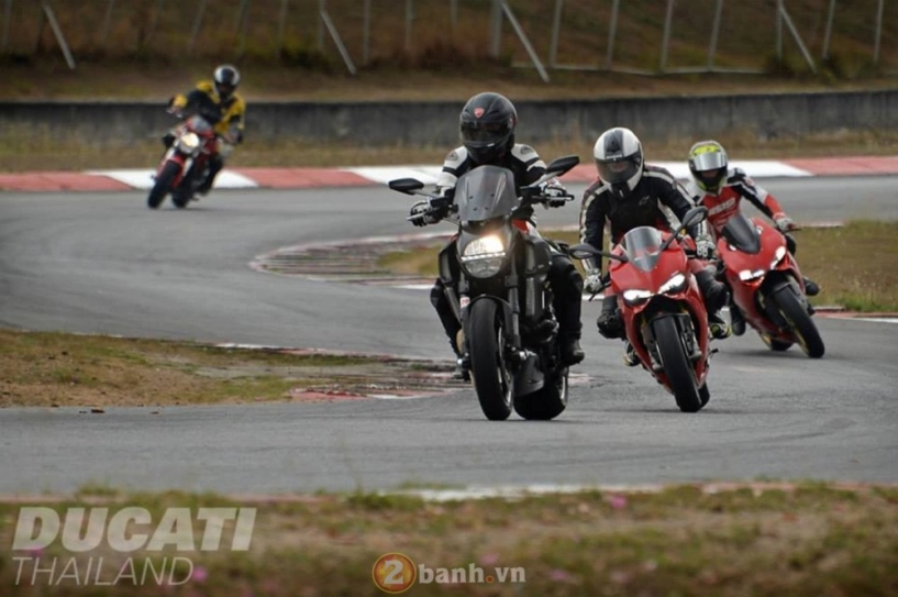 Ducati trackday - đại hội của 1199 - 7