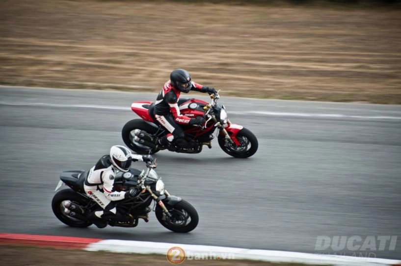 Ducati trackday - ngợp trời ducati - 14