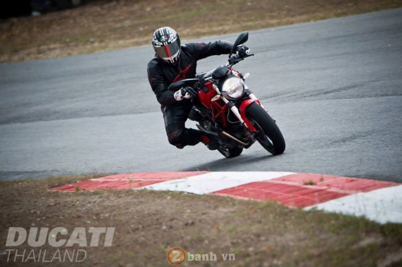 Ducati trackday - ngợp trời ducati - 17