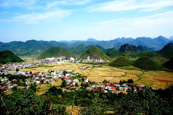 Đường lên cao nguyên đồng văn một cung đường đẹp ngỡ ngàng - 1