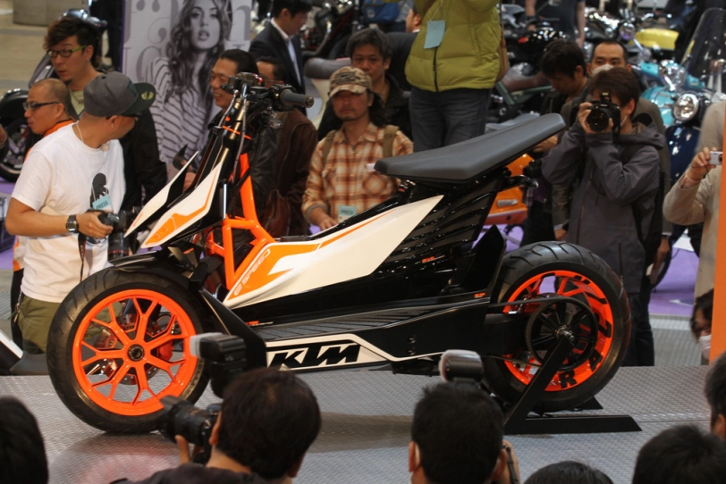E-speed chiếc scooter điện thể thao của ktm - 7