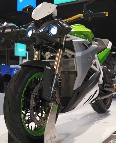 Energica eva siêu nakedbike chạy điện đầu tiên trên thế giới - 4
