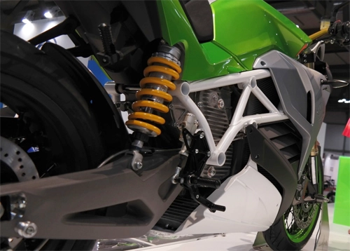 Energica eva siêu nakedbike chạy điện đầu tiên trên thế giới - 9