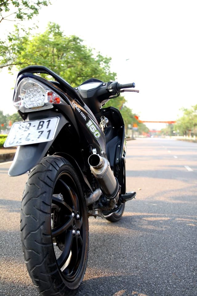 Ex 2010 hầm hố cùng dàn chân 1 gắp - 3