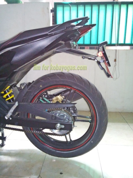 Exciter 150 với cách độ pass biển số đơn giản của biker indonesia - 7
