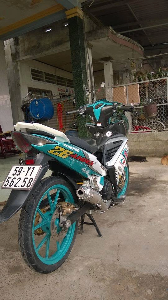 Exciter lên tem đấu petronas - 3