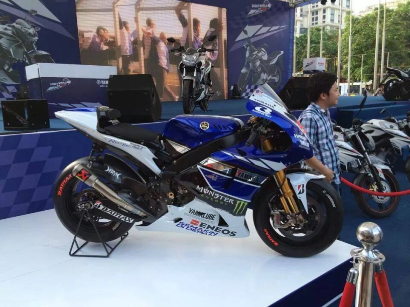 Exciter phong cách moto gp m1 - 4