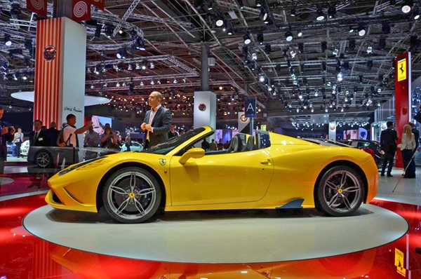 Ferrari 458 speciale a khoe mui trần tuyệt đẹp - 1