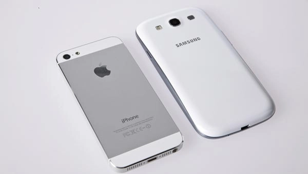Galaxy s3 của samsung vượt mặt iphone 5 - 3