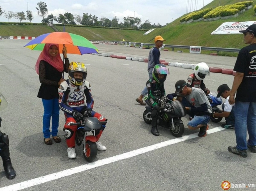 Giải đua môtô ruồi và thú chơi tao nhã của người malaysia - 21