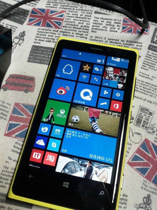 hacker đã có thể interop unlock chiếc nokia lumia 920 - 2