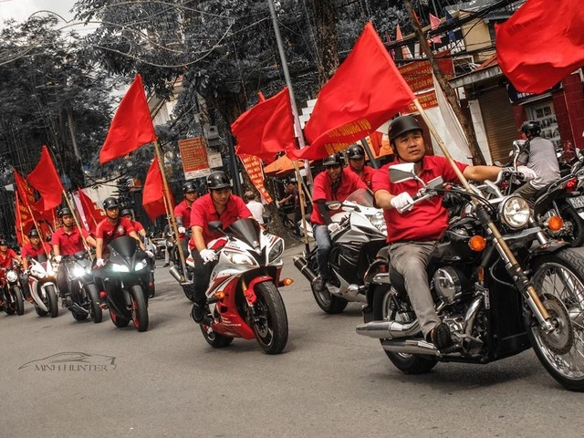 Hàng chục xe mô tô pkl tham gia diễu hành ở hải phòng - 5