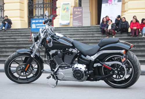 Harley-davidson breakout 2014 - kỵ sĩ bóng đêm giữa hà thành - 2