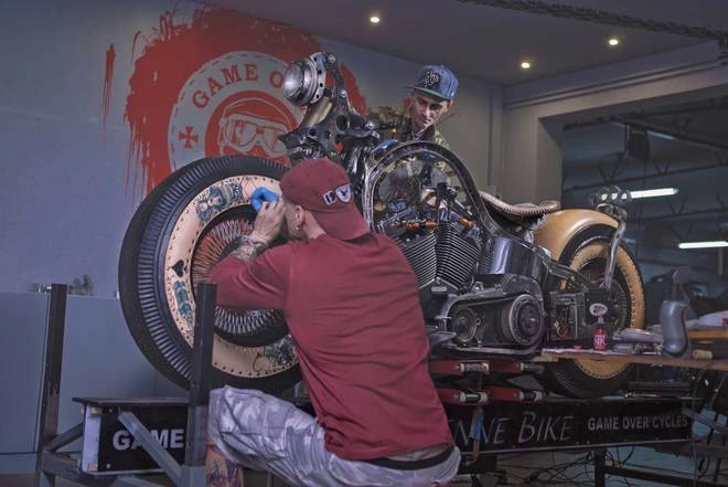 Harley-davidson độ phong cách cùng nghệ thuật tattoo - 4