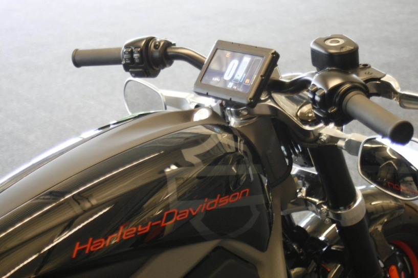 Harley-davidson trình làng mẫu xe moto điện đầu tiên - 9