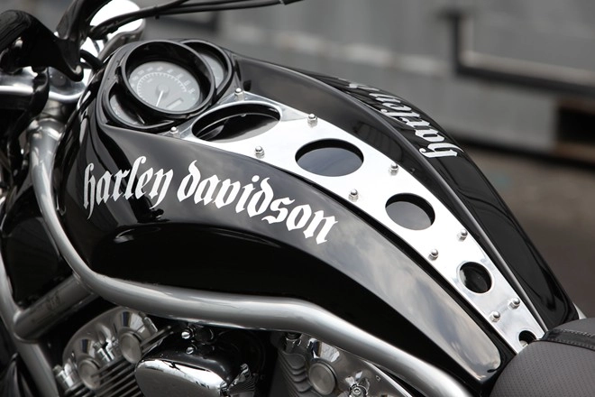 Harley-davidson vrsc độ khoe khung hầm hố - 7